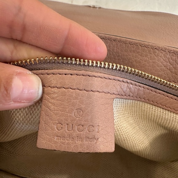 AUTHENTIC Gucci soho flap - Picture 8 of 16